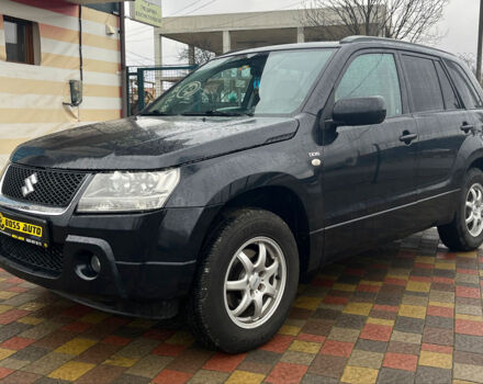 Черный Сузуки Гранд Витара, объемом двигателя 1.9 л и пробегом 248 тыс. км за 8500 $, фото 2 на Automoto.ua