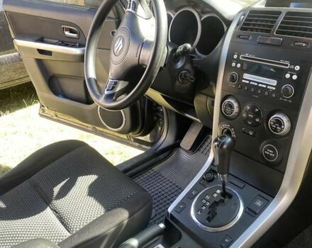 Черный Сузуки Гранд Витара, объемом двигателя 2 л и пробегом 131 тыс. км за 10500 $, фото 11 на Automoto.ua