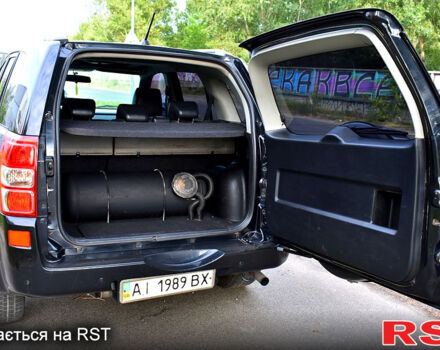 Чорний Сузукі Гранд Вітара, об'ємом двигуна 2 л та пробігом 237 тис. км за 7300 $, фото 12 на Automoto.ua