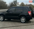 Черный Сузуки Гранд Витара, объемом двигателя 2 л и пробегом 235 тыс. км за 10500 $, фото 3 на Automoto.ua