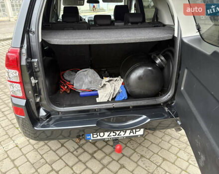 Чорний Сузукі Гранд Вітара, об'ємом двигуна 2.39 л та пробігом 240 тис. км за 8999 $, фото 13 на Automoto.ua