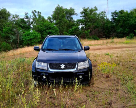 Черный Сузуки Гранд Витара, объемом двигателя 2 л и пробегом 156 тыс. км за 7800 $, фото 1 на Automoto.ua