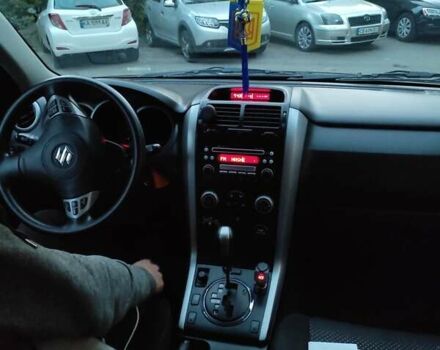 Чорний Сузукі Гранд Вітара, об'ємом двигуна 2 л та пробігом 130 тис. км за 8200 $, фото 6 на Automoto.ua