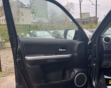 Черный Сузуки Гранд Витара, объемом двигателя 1.9 л и пробегом 248 тыс. км за 8500 $, фото 8 на Automoto.ua
