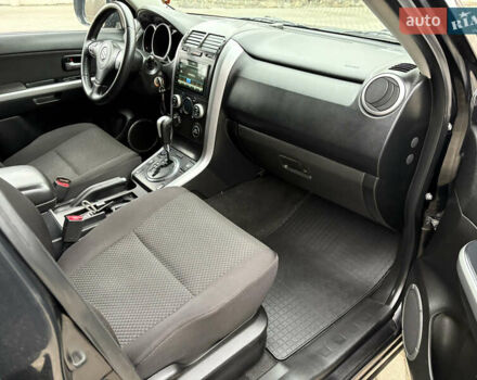 Чорний Сузукі Гранд Вітара, об'ємом двигуна 2.39 л та пробігом 240 тис. км за 8999 $, фото 14 на Automoto.ua