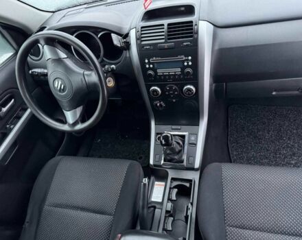 Чорний Сузукі Гранд Вітара, об'ємом двигуна 1.9 л та пробігом 281 тис. км за 4500 $, фото 5 на Automoto.ua