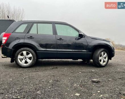 Черный Сузуки Гранд Витара, объемом двигателя 2.39 л и пробегом 289 тыс. км за 9500 $, фото 3 на Automoto.ua