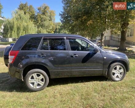 Черный Сузуки Гранд Витара, объемом двигателя 2 л и пробегом 131 тыс. км за 10500 $, фото 6 на Automoto.ua