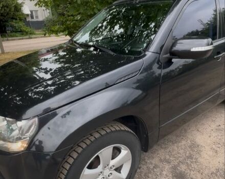 Чорний Сузукі Гранд Вітара, об'ємом двигуна 2.4 л та пробігом 125 тис. км за 8500 $, фото 1 на Automoto.ua