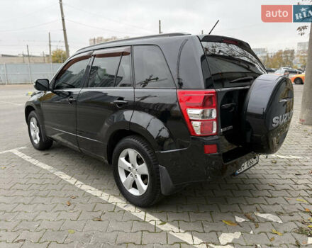 Чорний Сузукі Гранд Вітара, об'ємом двигуна 2.4 л та пробігом 135 тис. км за 8100 $, фото 2 на Automoto.ua
