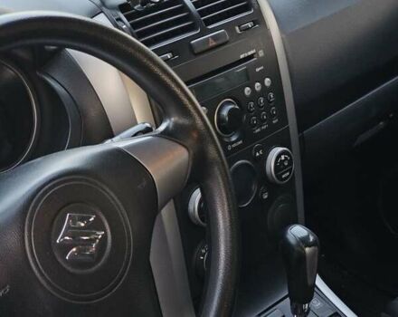 Черный Сузуки Гранд Витара, объемом двигателя 2 л и пробегом 170 тыс. км за 10000 $, фото 10 на Automoto.ua