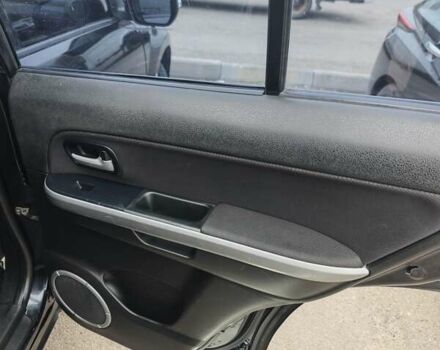 Чорний Сузукі Гранд Вітара, об'ємом двигуна 2.4 л та пробігом 328 тис. км за 9900 $, фото 6 на Automoto.ua