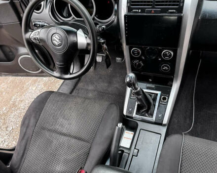 Черный Сузуки Гранд Витара, объемом двигателя 2.39 л и пробегом 211 тыс. км за 8600 $, фото 25 на Automoto.ua