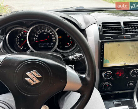 Черный Сузуки Гранд Витара, объемом двигателя 2.39 л и пробегом 211 тыс. км за 8600 $, фото 1 на Automoto.ua