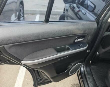 Чорний Сузукі Гранд Вітара, об'ємом двигуна 2.4 л та пробігом 328 тис. км за 9900 $, фото 8 на Automoto.ua