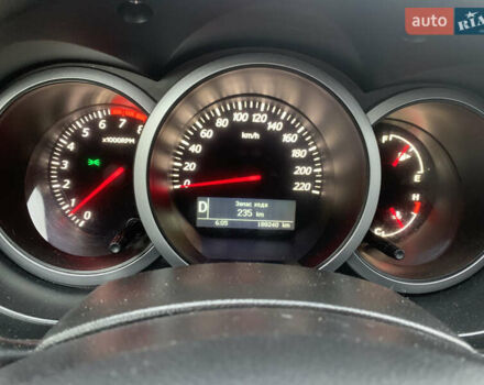 Чорний Сузукі Гранд Вітара, об'ємом двигуна 2.4 л та пробігом 188 тис. км за 10500 $, фото 6 на Automoto.ua