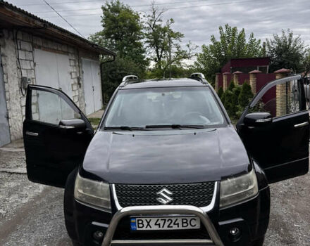 Черный Сузуки Гранд Витара, объемом двигателя 2.39 л и пробегом 211 тыс. км за 8600 $, фото 2 на Automoto.ua