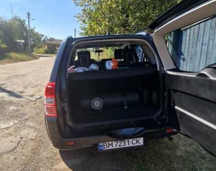 Черный Сузуки Гранд Витара, объемом двигателя 2.39 л и пробегом 220 тыс. км за 8700 $, фото 6 на Automoto.ua