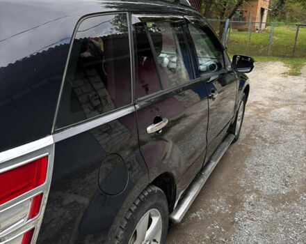Черный Сузуки Гранд Витара, объемом двигателя 2.39 л и пробегом 211 тыс. км за 8600 $, фото 4 на Automoto.ua