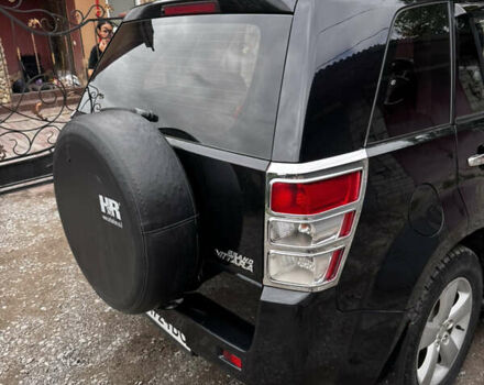 Черный Сузуки Гранд Витара, объемом двигателя 2.39 л и пробегом 211 тыс. км за 8600 $, фото 5 на Automoto.ua