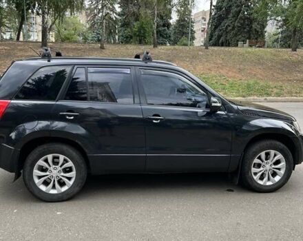 Чорний Сузукі Гранд Вітара, об'ємом двигуна 2.39 л та пробігом 77 тис. км за 9800 $, фото 15 на Automoto.ua