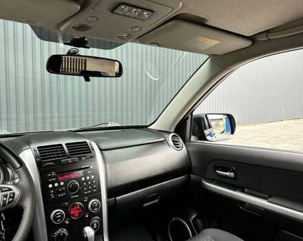 Чорний Сузукі Гранд Вітара, об'ємом двигуна 2.39 л та пробігом 155 тис. км за 13900 $, фото 12 на Automoto.ua