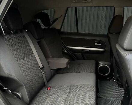 Чорний Сузукі Гранд Вітара, об'ємом двигуна 2.39 л та пробігом 155 тис. км за 13900 $, фото 8 на Automoto.ua