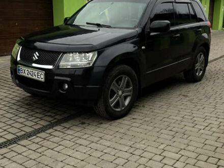 Черный Сузуки Гранд Витара, объемом двигателя 2 л и пробегом 276 тыс. км за 5200 $, фото 1 на Automoto.ua