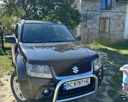 Черный Сузуки Гранд Витара, объемом двигателя 2 л и пробегом 285 тыс. км за 6800 $, фото 1 на Automoto.ua