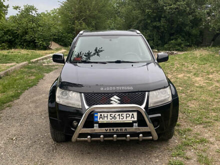 Сузуки Гранд Витара 2006 в Славянске на Automoto.ua Черный Сузуки Гранд Витара, объемом двигателя 2 л и пробегом 259 тыс. км за 6600 $, фото 1 на Automoto.ua