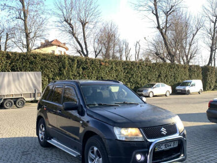 Черный Сузуки Гранд Витара, объемом двигателя 2 л и пробегом 280 тыс. км за 4550 $, фото 1 на Automoto.ua