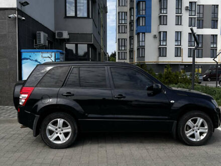 Черный Сузуки Гранд Витара, объемом двигателя 2 л и пробегом 211 тыс. км за 7499 $, фото 1 на Automoto.ua