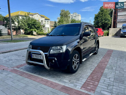 Чорний Сузукі Гранд Вітара, об'ємом двигуна 2 л та пробігом 174 тис. км за 8000 $, фото 1 на Automoto.ua