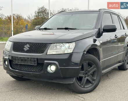 Черный Сузуки Гранд Витара, объемом двигателя 2 л и пробегом 212 тыс. км за 6700 $, фото 1 на Automoto.ua