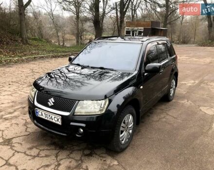 Чорний Сузукі Гранд Вітара, об'ємом двигуна 2 л та пробігом 180 тис. км за 6800 $, фото 1 на Automoto.ua