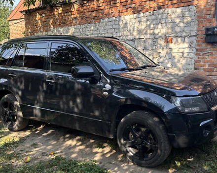 Черный Сузуки Гранд Витара, объемом двигателя 1.87 л и пробегом 260 тыс. км за 7500 $, фото 1 на Automoto.ua