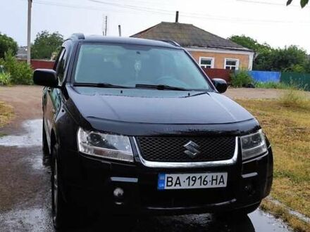 Черный Сузуки Гранд Витара, объемом двигателя 2 л и пробегом 345 тыс. км за 7000 $, фото 1 на Automoto.ua