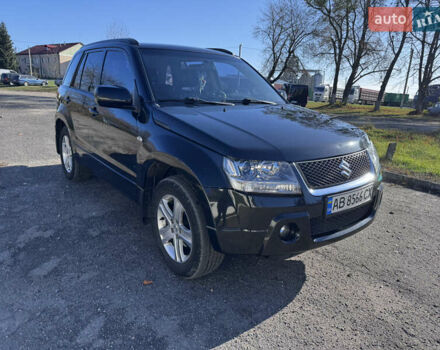 Черный Сузуки Гранд Витара, объемом двигателя 2 л и пробегом 230 тыс. км за 6800 $, фото 1 на Automoto.ua