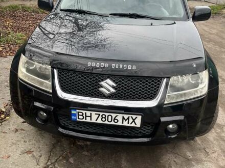 Черный Сузуки Гранд Витара, объемом двигателя 2 л и пробегом 182 тыс. км за 7300 $, фото 1 на Automoto.ua