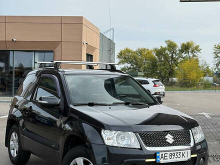 Сузукі Гранд Вітара 2008 у Дніпро (Дніпропетровську) на Automoto.ua Чорний Сузукі Гранд Вітара, об'ємом двигуна 2.39 л та пробігом 198 тис. км за 7900 $, фото 1 на Automoto.ua