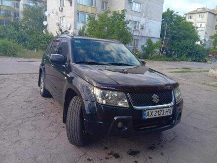 Чорний Сузукі Гранд Вітара, об'ємом двигуна 2 л та пробігом 230 тис. км за 6000 $, фото 1 на Automoto.ua