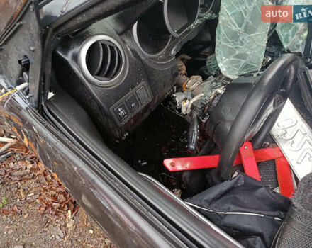 Фіолетовий Сузукі Гранд Вітара, об'ємом двигуна 2 л та пробігом 190 тис. км за 1100 $, фото 3 на Automoto.ua