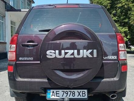 Сузуки Гранд Витара 2008 в Новомосковске на Automoto.ua Фиолетовый Сузуки Гранд Витара, объемом двигателя 2.39 л и пробегом 238 тыс. км за 8000 $, фото 1 на Automoto.ua
