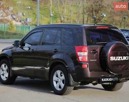 Коричневый Сузуки Гранд Витара, объемом двигателя 2.39 л и пробегом 225 тыс. км за 9500 $, фото 3 на Automoto.ua