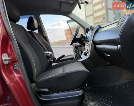 Червоний Сузукі Гранд Вітара, об'ємом двигуна 2 л та пробігом 281 тис. км за 6200 $, фото 25 на Automoto.ua