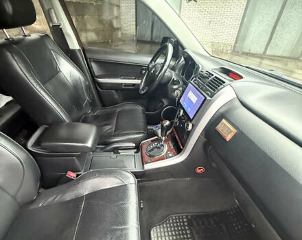 Красный Сузуки Гранд Витара, объемом двигателя 2 л и пробегом 277 тыс. км за 6700 $, фото 6 на Automoto.ua