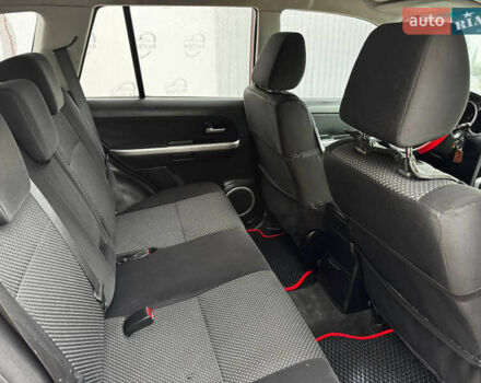 Красный Сузуки Гранд Витара, объемом двигателя 2 л и пробегом 195 тыс. км за 7500 $, фото 16 на Automoto.ua