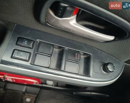 Красный Сузуки Гранд Витара, объемом двигателя 2 л и пробегом 185 тыс. км за 7000 $, фото 6 на Automoto.ua