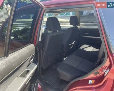 Красный Сузуки Гранд Витара, объемом двигателя 2 л и пробегом 258 тыс. км за 7900 $, фото 1 на Automoto.ua