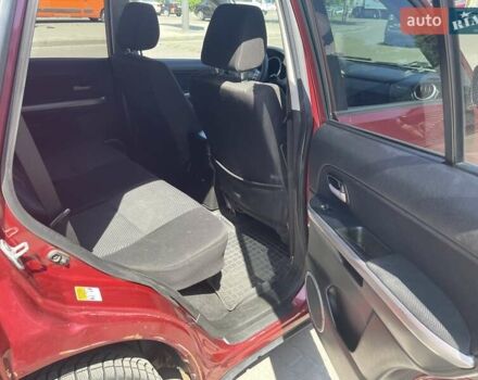 Красный Сузуки Гранд Витара, объемом двигателя 2 л и пробегом 258 тыс. км за 7900 $, фото 2 на Automoto.ua